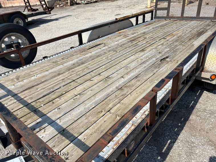 image for item DT3272 2010 PJ utility trailer