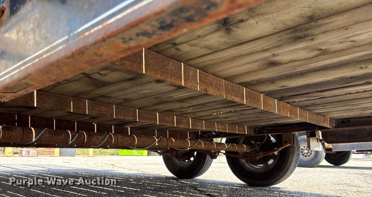 image for item DT3272 2010 PJ utility trailer