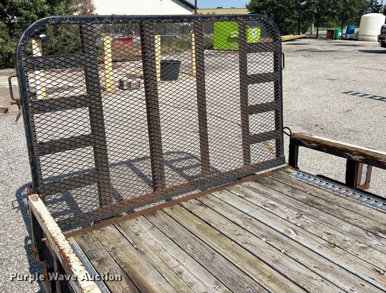 image for item DT3272 2010 PJ utility trailer