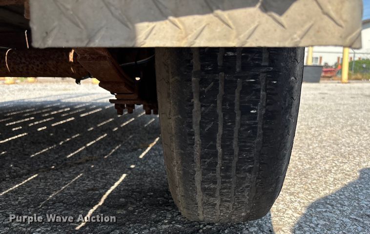 image for item DT3272 2010 PJ utility trailer