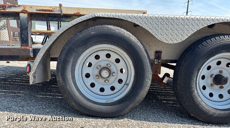 image for item DT3272 2010 PJ utility trailer
