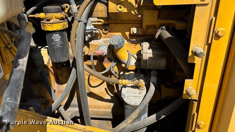 image for item DT3282 2006 John Deere 444J wheel loader