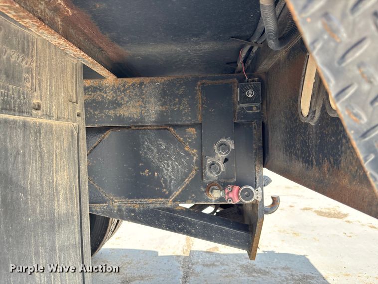 image for item DT3288 2006 International Dura Star 4400 flatbed truck