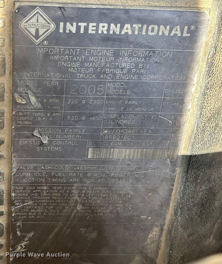 image for item DT3288 2006 International Dura Star 4400 flatbed truck