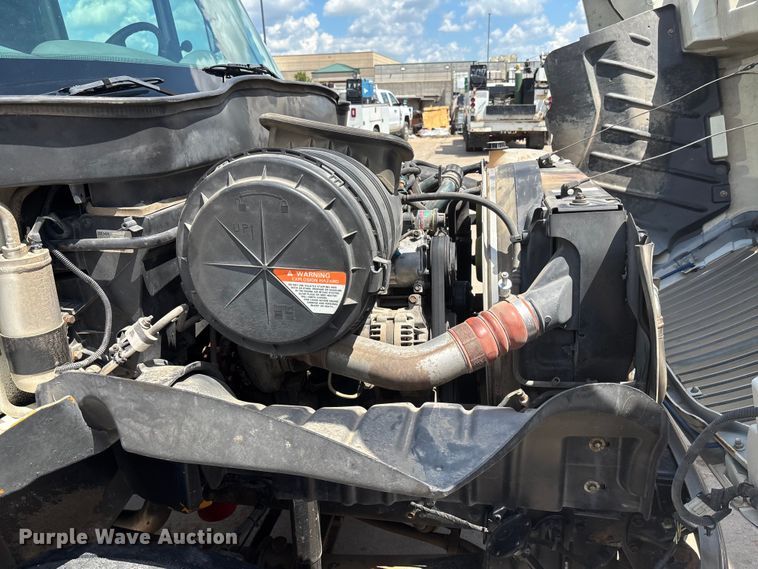 image for item DT3288 2006 International Dura Star 4400 flatbed truck