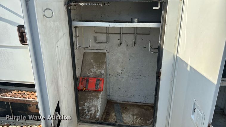 image for item DT3290 2001 Freightliner FL70 bucket truck