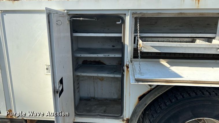 image for item DT3290 2001 Freightliner FL70 bucket truck