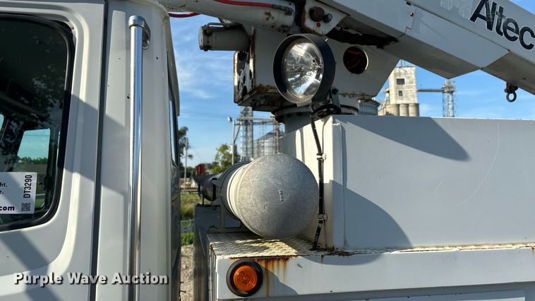 image for item DT3290 2001 Freightliner FL70 bucket truck