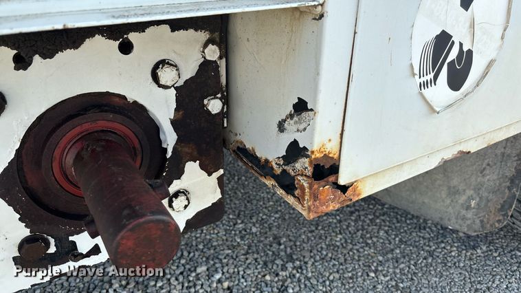 image for item DT3290 2001 Freightliner FL70 bucket truck