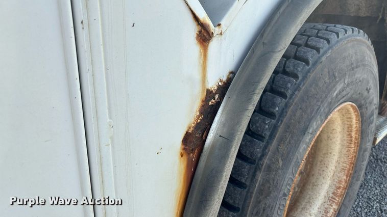 image for item DT3290 2001 Freightliner FL70 bucket truck