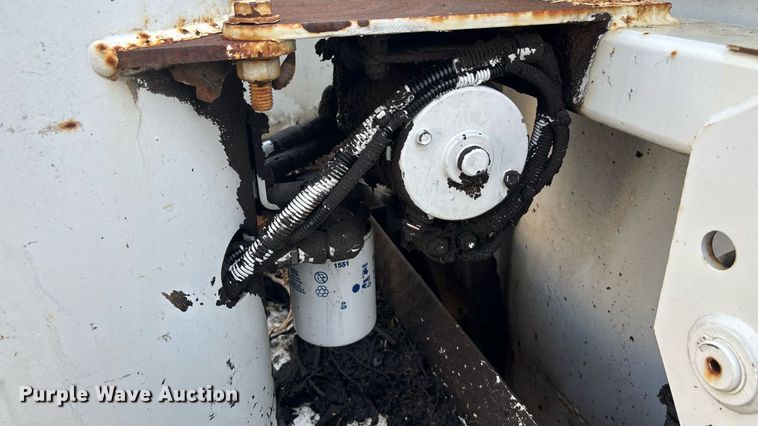 image for item DT3290 2001 Freightliner FL70 bucket truck