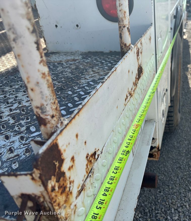 image for item DT3290 2001 Freightliner FL70 bucket truck