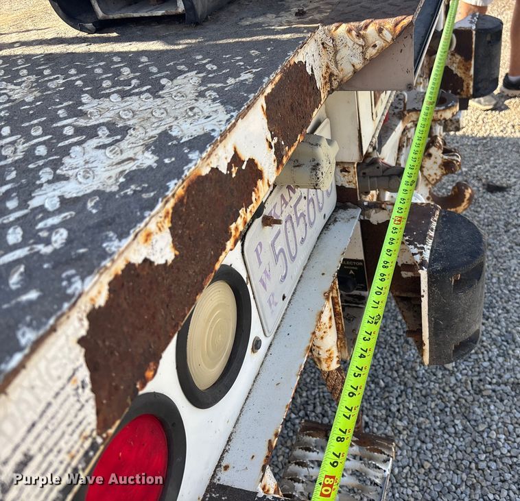 image for item DT3290 2001 Freightliner FL70 bucket truck