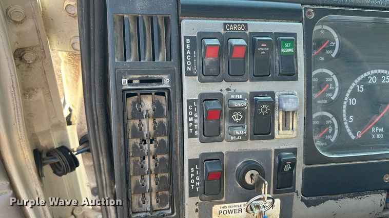 image for item DT3290 2001 Freightliner FL70 bucket truck