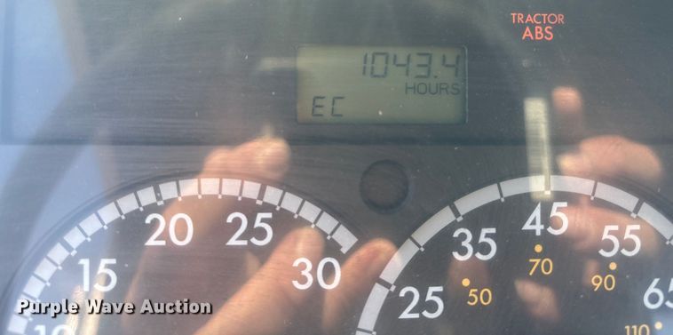 image for item DT3290 2001 Freightliner FL70 bucket truck