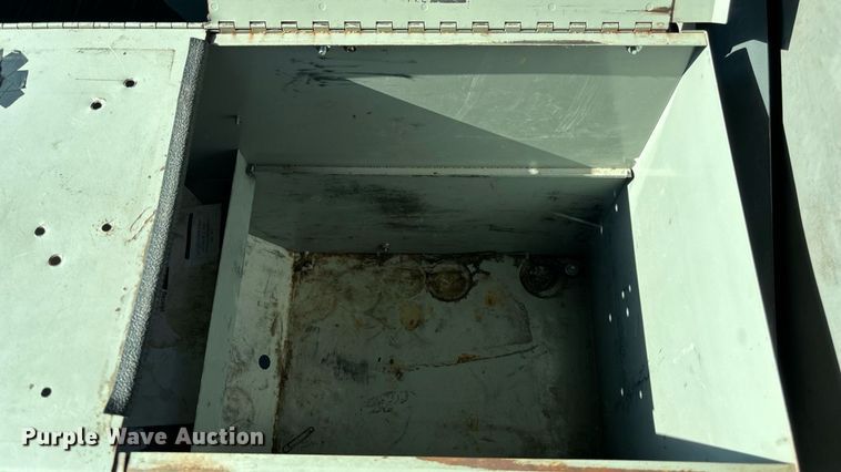 image for item DT3290 2001 Freightliner FL70 bucket truck