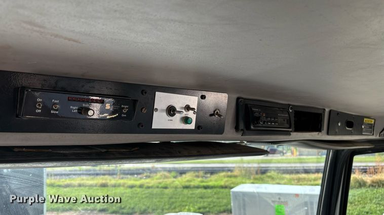 image for item DT3290 2001 Freightliner FL70 bucket truck