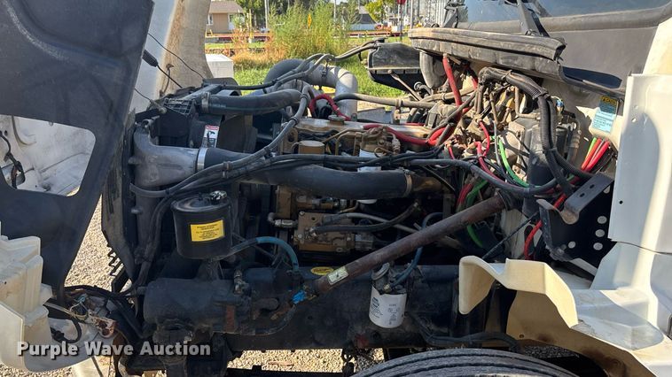 image for item DT3290 2001 Freightliner FL70 bucket truck