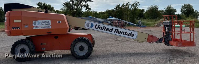 image for item DT6717 2013 JLG 600S boom lift