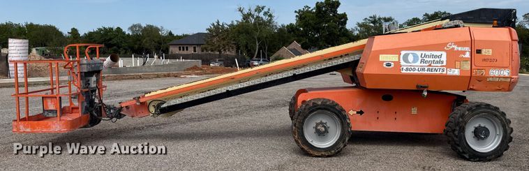 image for item DT6717 2013 JLG 600S boom lift