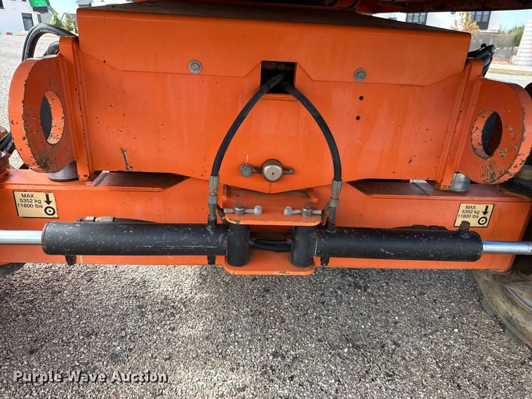 image for item DT6717 2013 JLG 600S boom lift