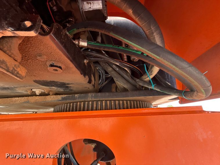 image for item DT6717 2013 JLG 600S boom lift