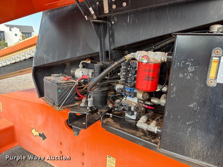 image for item DT6717 2013 JLG 600S boom lift