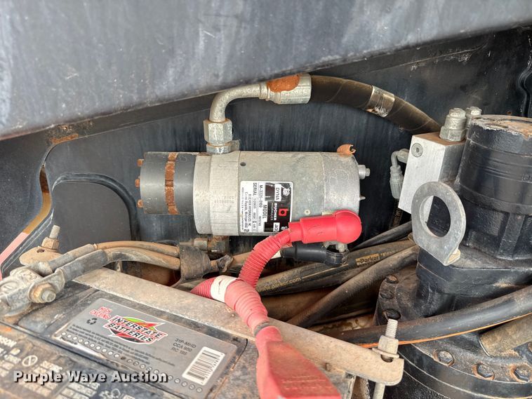 image for item DT6717 2013 JLG 600S boom lift