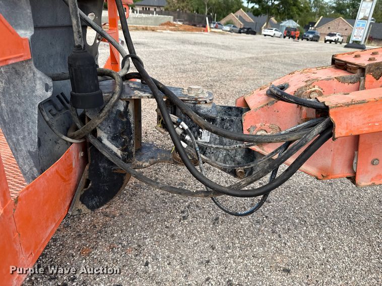 image for item DT6717 2013 JLG 600S boom lift