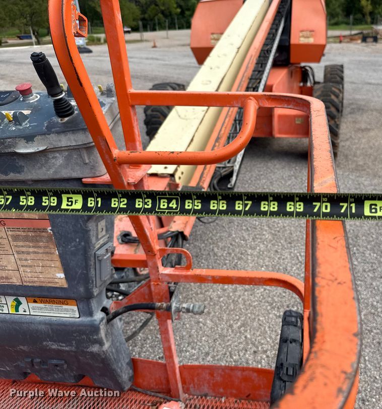 image for item DT6717 2013 JLG 600S boom lift