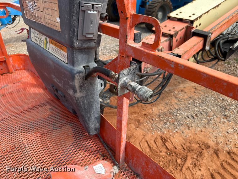 image for item DT6717 2013 JLG 600S boom lift