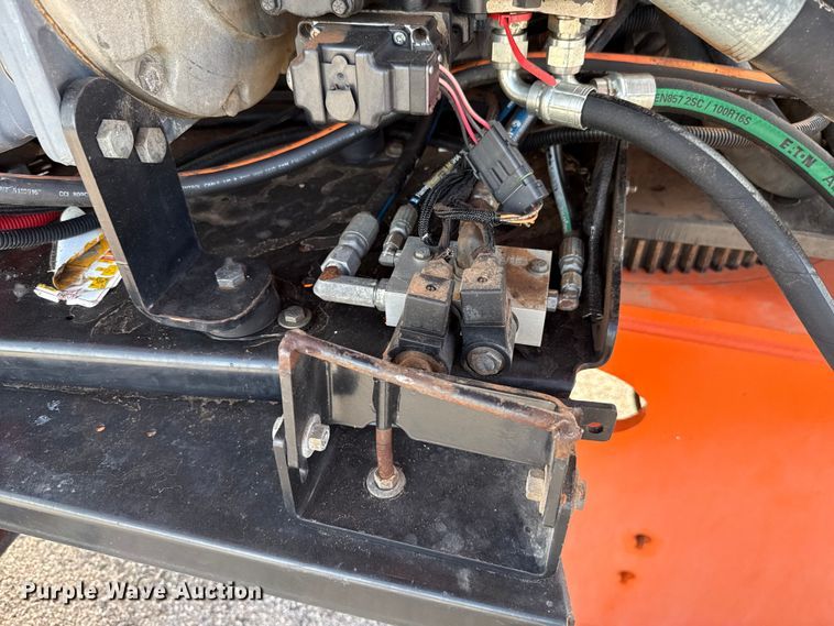 image for item DT6717 2013 JLG 600S boom lift