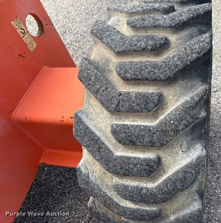 image for item DT6717 2013 JLG 600S boom lift