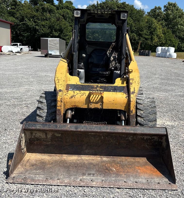 MINI CARGADOR SOBRE RUEDAS 2006 CATERPILLAR 262B