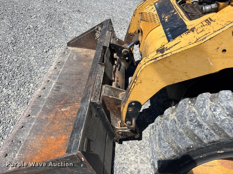 image for item DU1250 2006 Caterpillar 262B skid steer loader