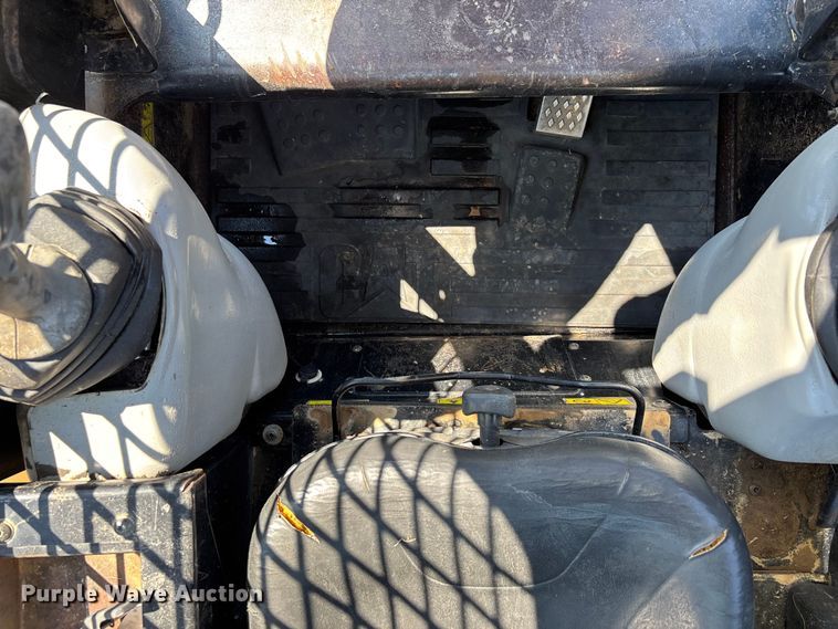 image for item DU1250 2006 Caterpillar 262B skid steer loader