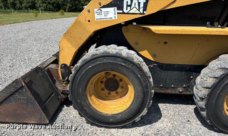 image for item DU1250 2006 Caterpillar 262B skid steer loader