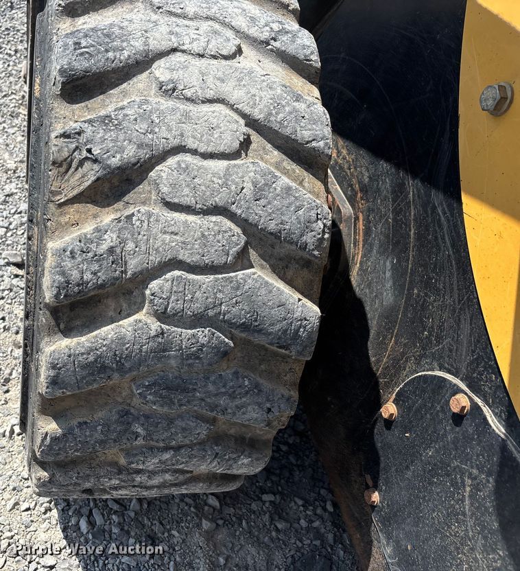 image for item DU1250 2006 Caterpillar 262B skid steer loader