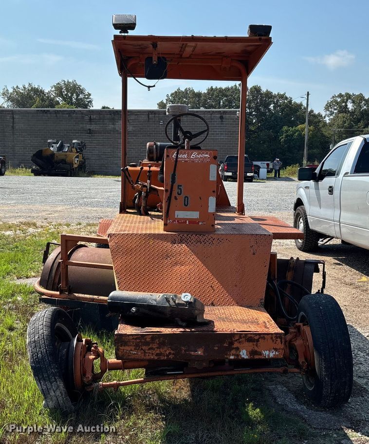 image for item DU1256 Broce RC300 broom