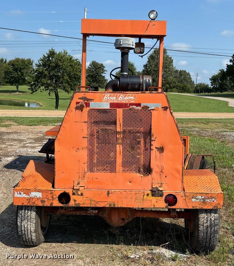 image for item DU1256 Broce RC300 broom