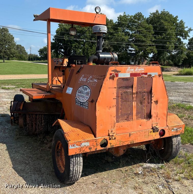 image for item DU1256 Broce RC300 broom