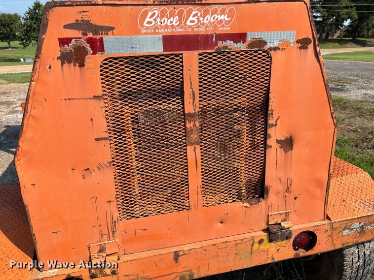 image for item DU1256 Broce RC300 broom