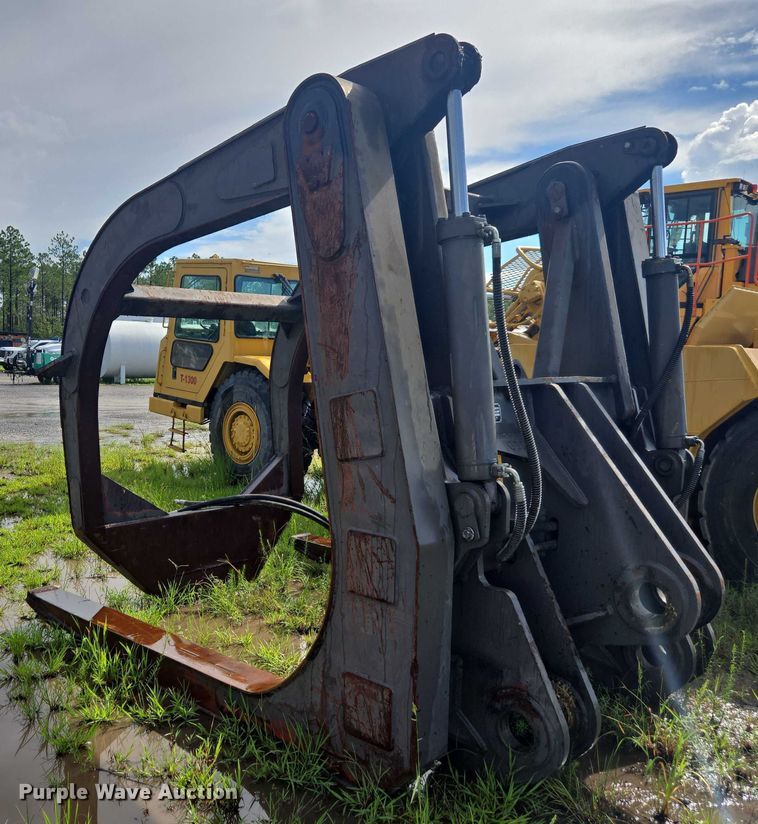 image for item DU2502 Wicker WEXCL350 log grapple bucket