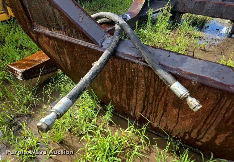 image for item DU2502 Wicker WEXCL350 log grapple bucket