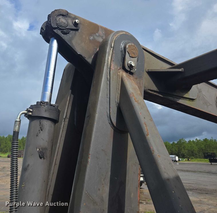 image for item DU2502 Wicker WEXCL350 log grapple bucket