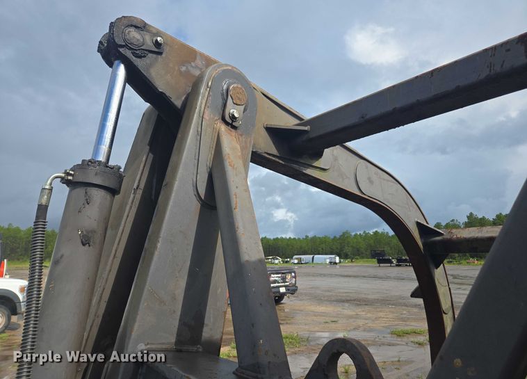 image for item DU2502 Wicker WEXCL350 log grapple bucket