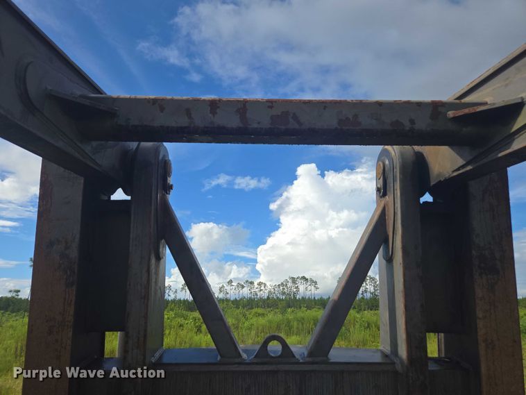 image for item DU2502 Wicker WEXCL350 log grapple bucket