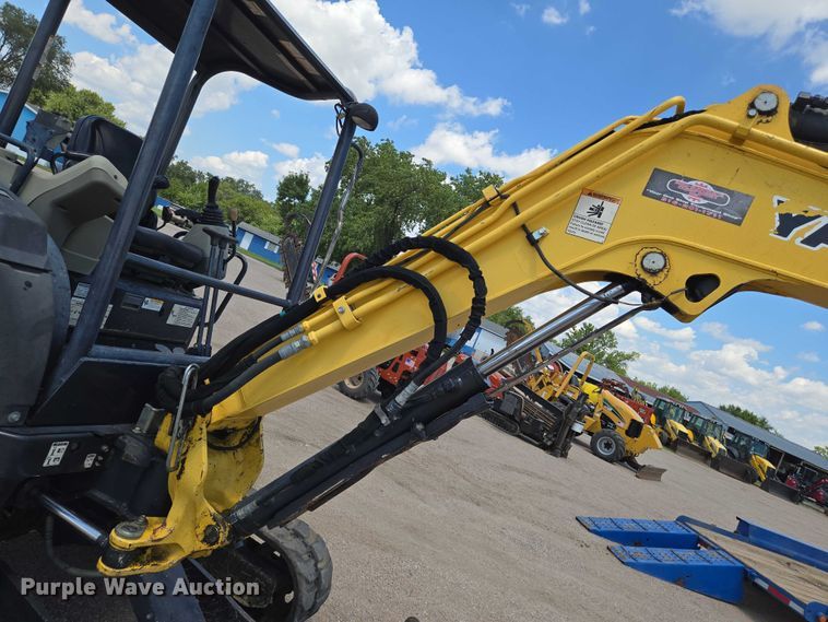 image for item DU6755 Yanmar VI035 6A mini excavator