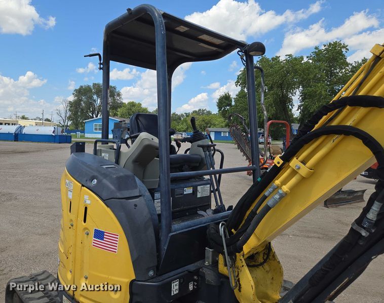 image for item DU6755 Yanmar VI035 6A mini excavator