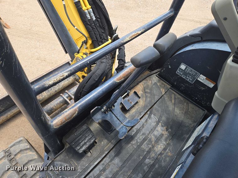 image for item DU6755 Yanmar VI035 6A mini excavator